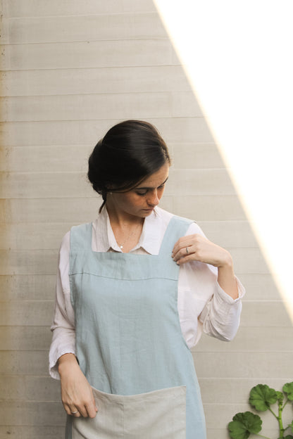 Delantal Lino Celeste